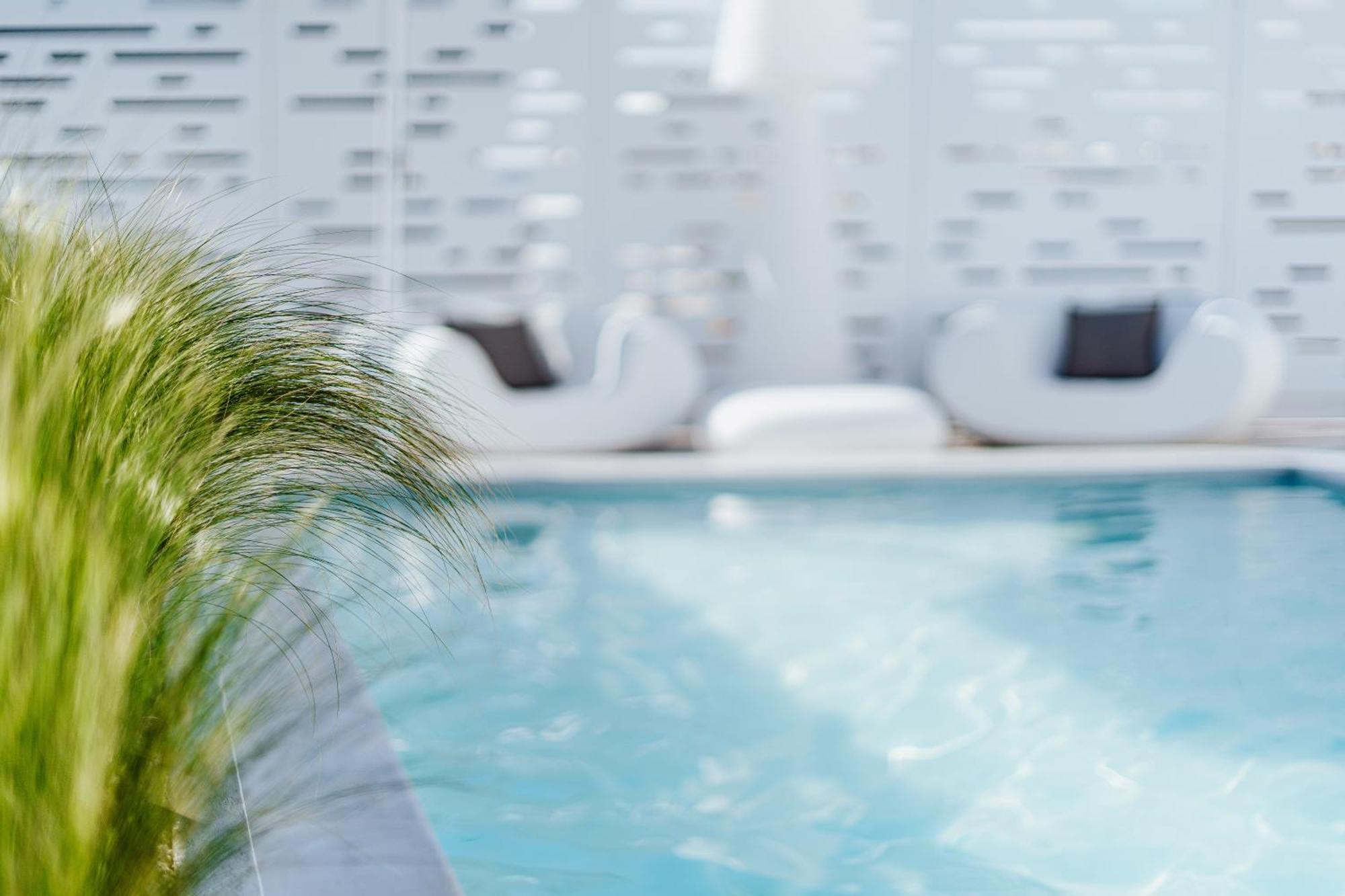 Ma Maison No5 Penthouse Loft, Private Heated Pool, Acropolis View, Ultra High Speed Internet 300 Mbps, Short Walk To Acropolis, Parking Upon Request, 1' From Metro Athen Eksteriør bilde